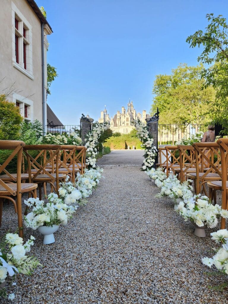 Décor et scénographie florale sur mesure imaginés par Fusion Végétale.